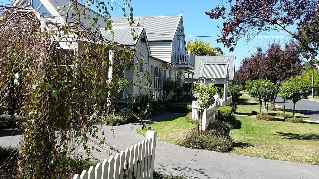 Creek Cottage Bed And Breakfast Traralgon Buitenkant foto
