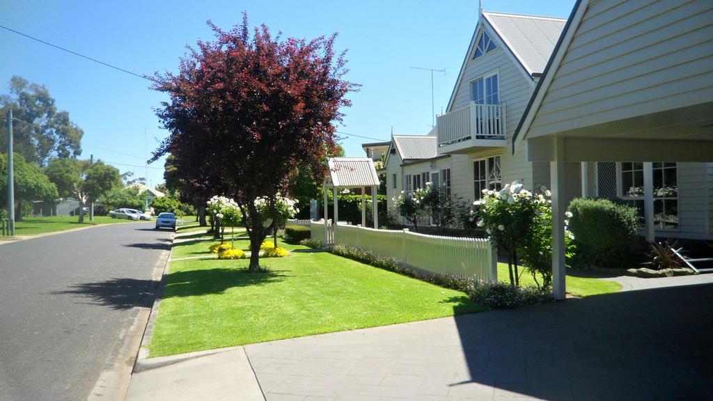 Creek Cottage Bed And Breakfast Traralgon Buitenkant foto